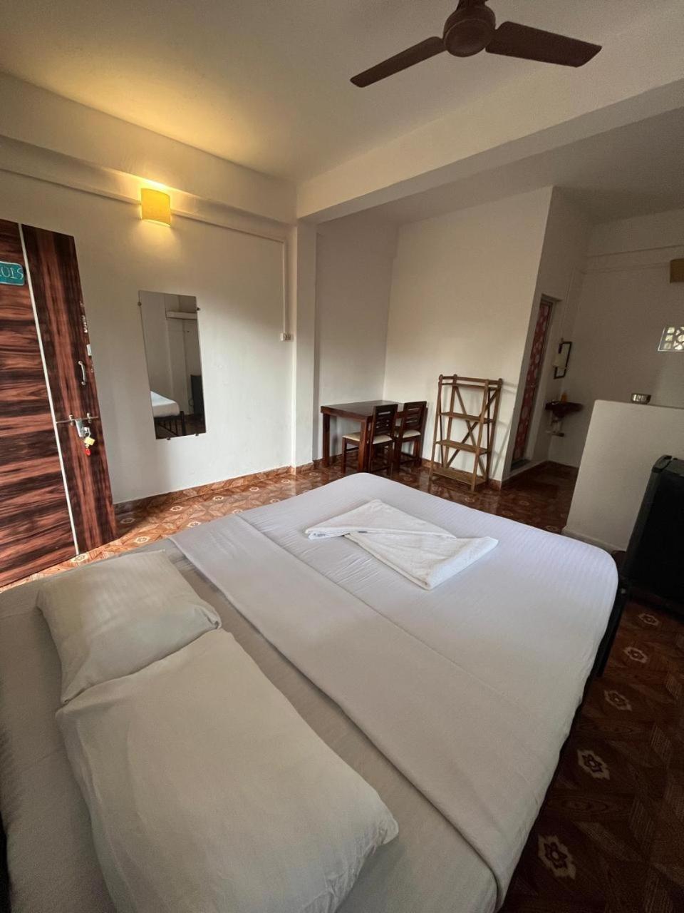 Tranquilo Arambol Hostel Ngoại thất bức ảnh